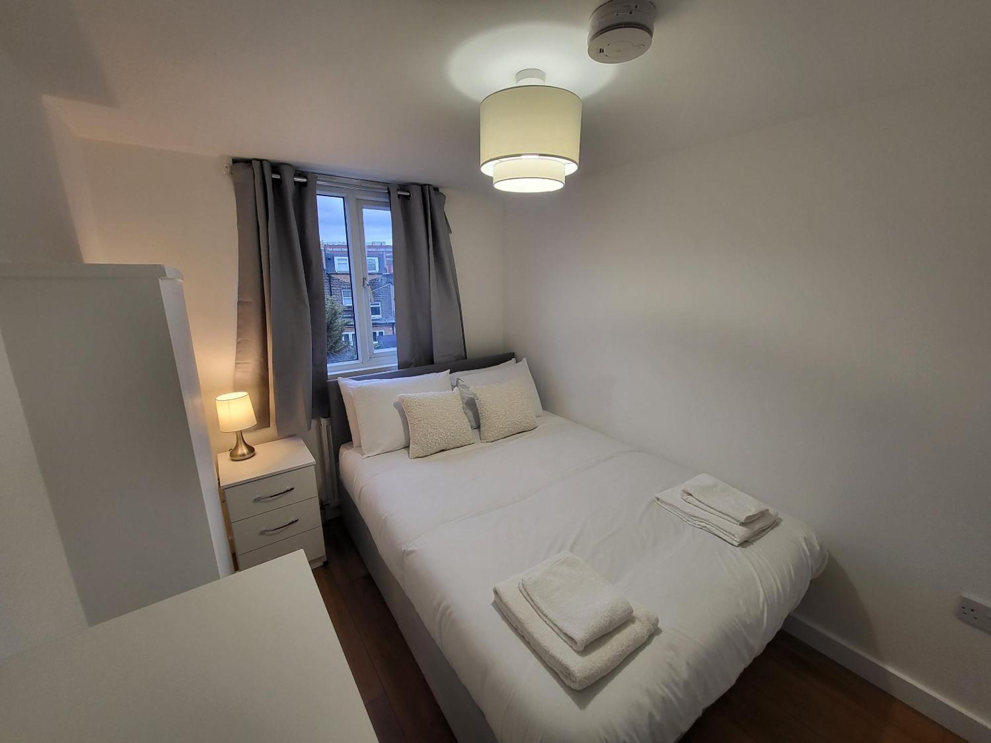 Appartamento 5br Retreat - Walk To Tube, Explore Londra