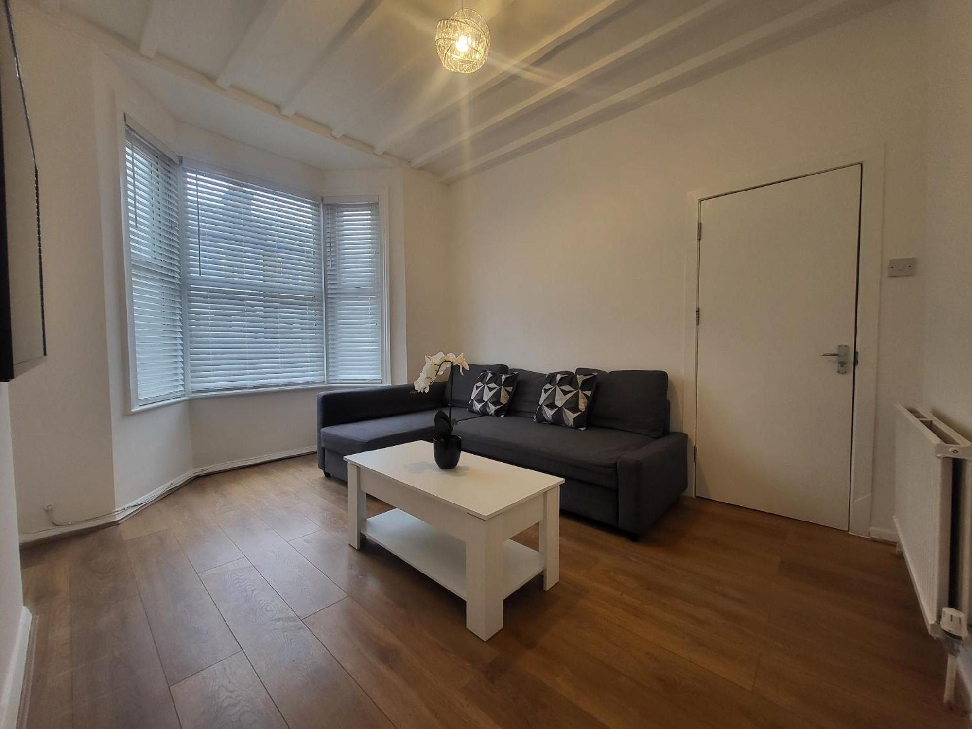5br Retreat - Walk To Tube, Explore * Londra