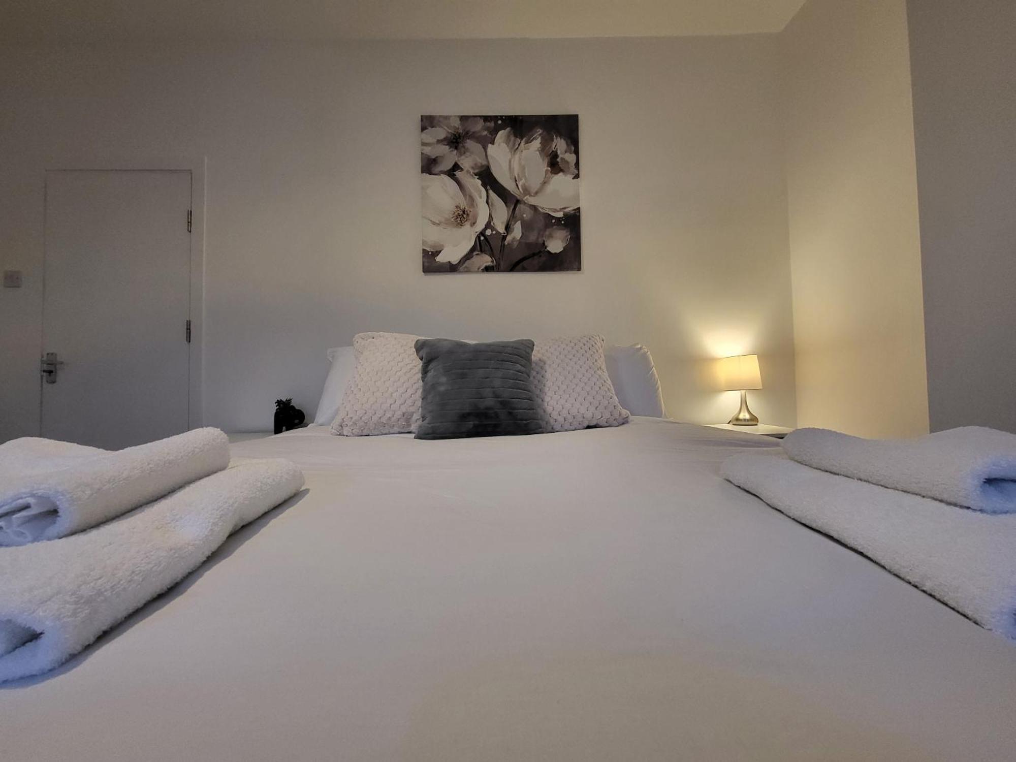 Appartamento 5br Retreat - Walk To Tube, Explore *